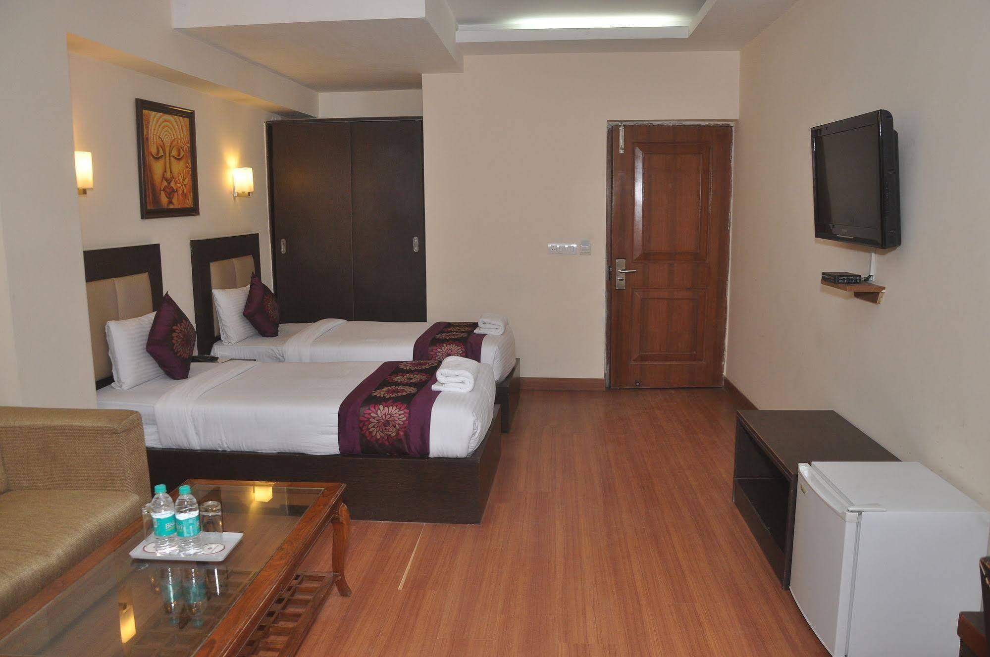 Fairmint Global Hotel New Delhi Ngoại thất bức ảnh