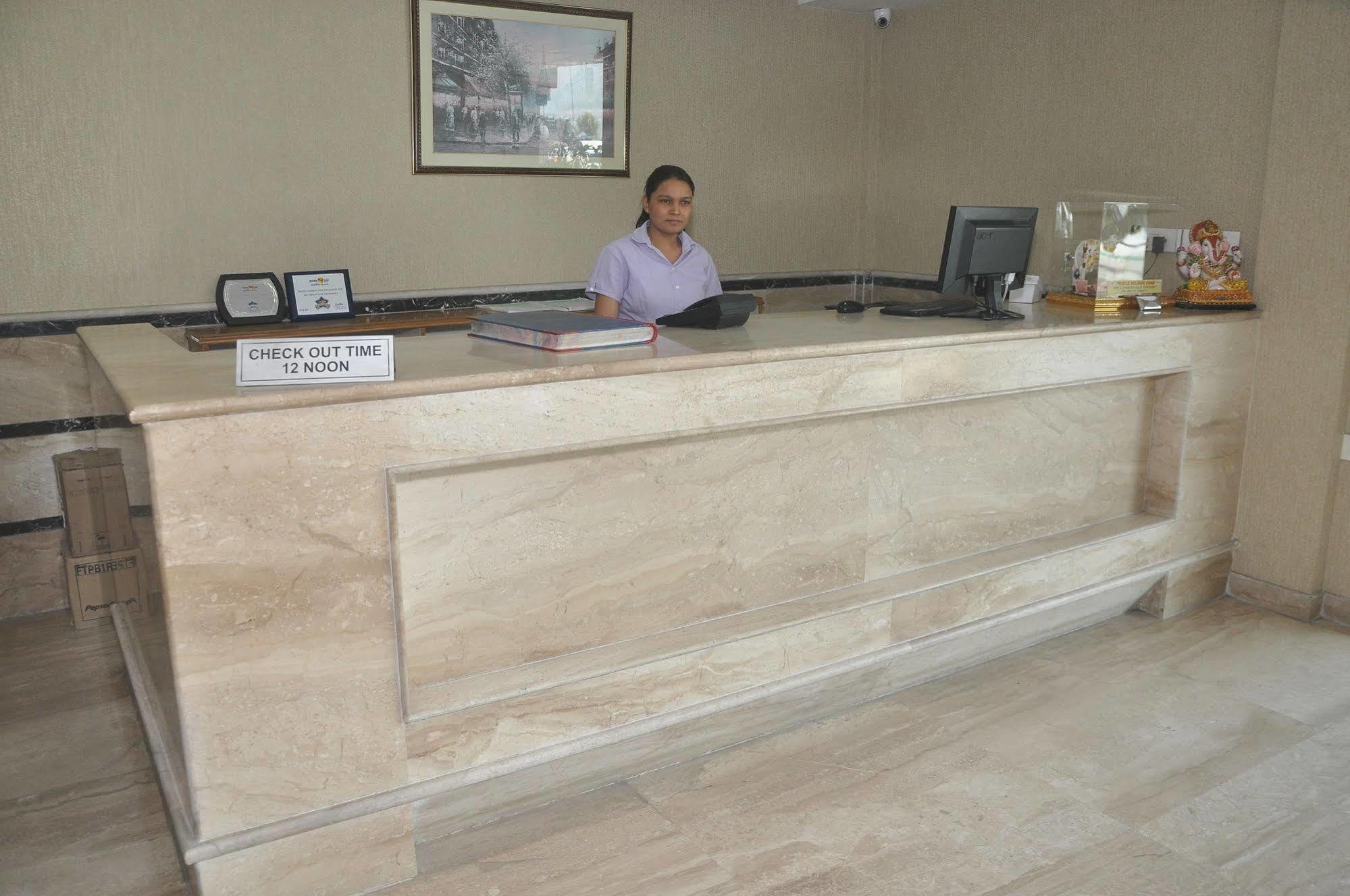 Fairmint Global Hotel New Delhi Ngoại thất bức ảnh
